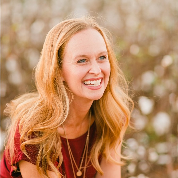 Meet your Posher, Amie - Picture 1 of 1